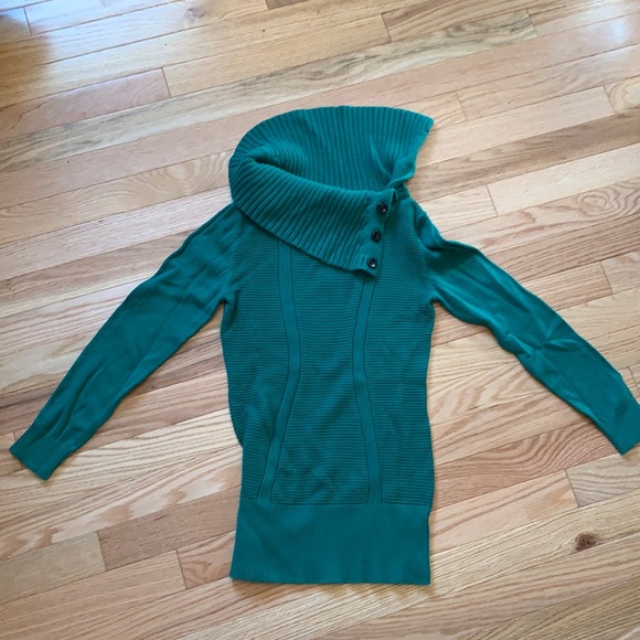 Sweater - Picture 1 of 1